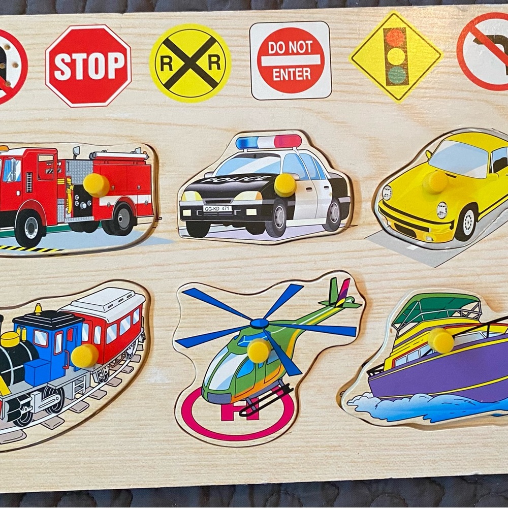 3/$30 Melissa & Doug Wooden Traffic Vehicle Sound Puzzle